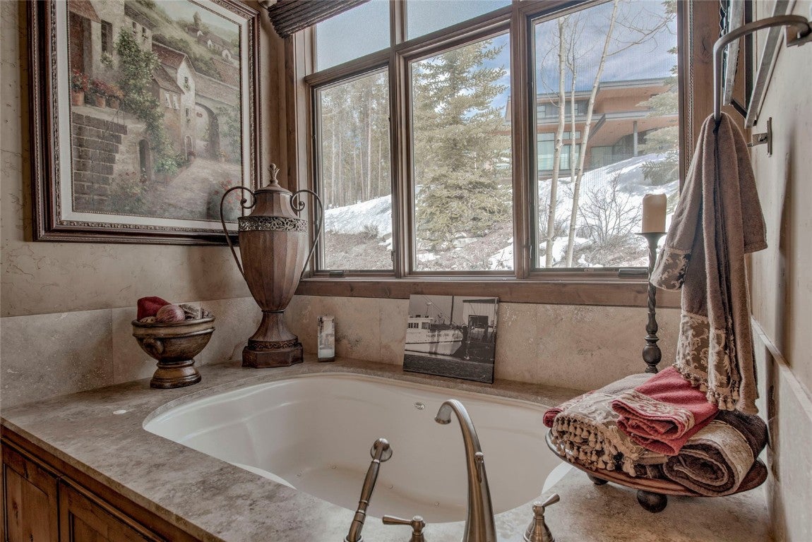Breckenridge, Colorado, 80424, United States, 4 Bedrooms Bedrooms, ,5 BathroomsBathrooms,Residential,Active,1748737
