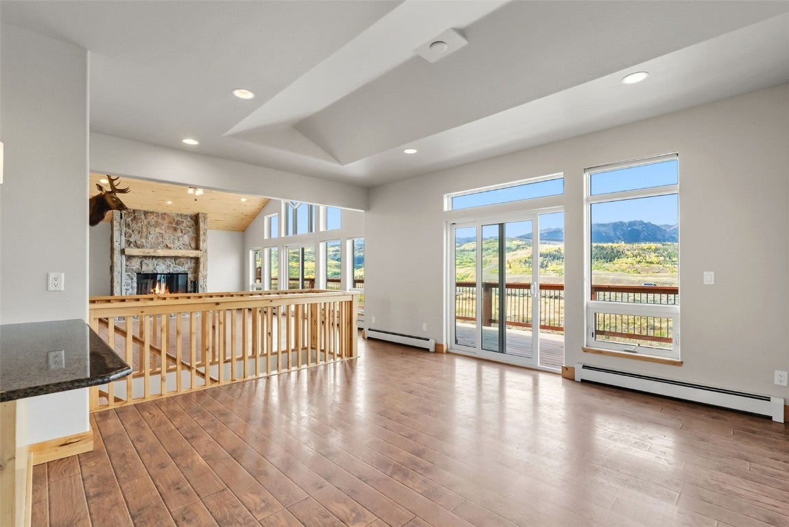 Silverthorne, Colorado, 80498, United States, 6 Bedrooms Bedrooms, ,4 BathroomsBathrooms,Residential,Active,1952508