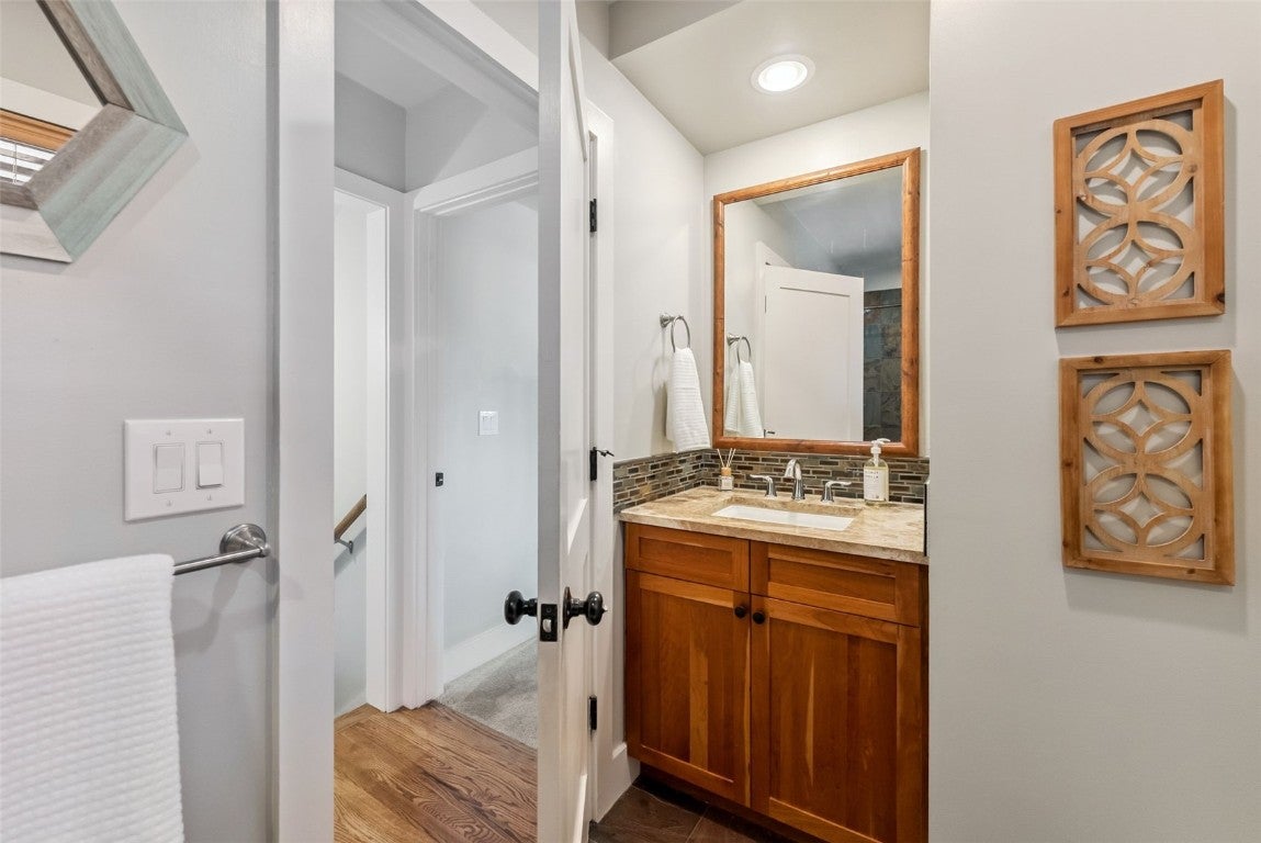 Dillon, Colorado, 80435, United States, 4 Bedrooms Bedrooms, ,3 BathroomsBathrooms,Residential,Active,1886797