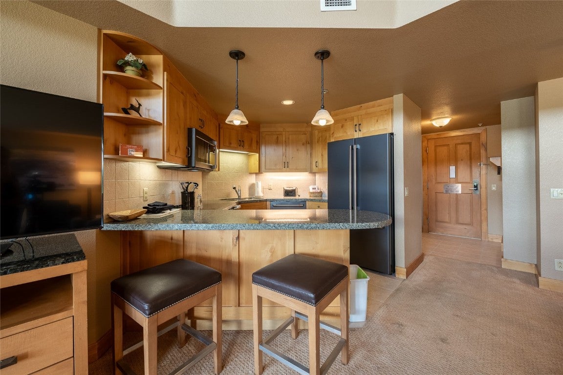 Steamboat Springs, Colorado, 80487, United States, 4 Bedrooms Bedrooms, ,4 BathroomsBathrooms,Residential,Active,2011428