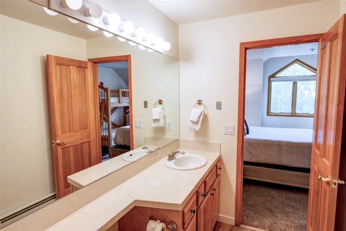 Keystone, Colorado, 80435, United States, 4 Bedrooms Bedrooms, ,4 BathroomsBathrooms,Residential,Active,1884906