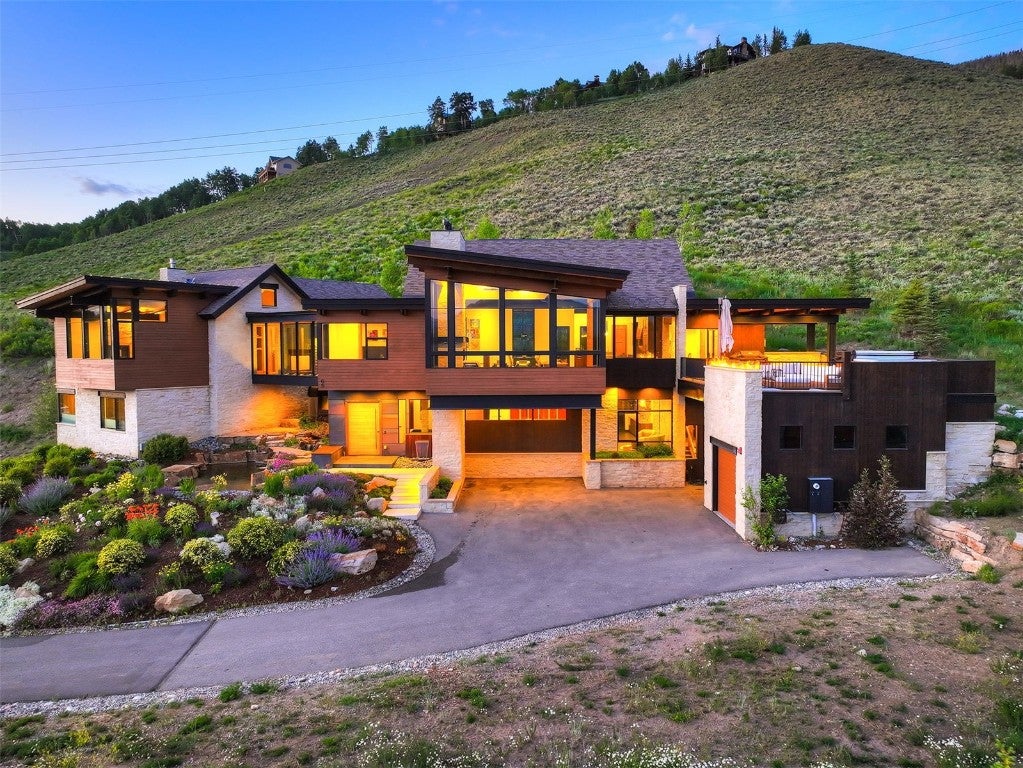 Silverthorne, Colorado, 80498, United States, ,7 BathroomsBathrooms,Residential,Active,1756445