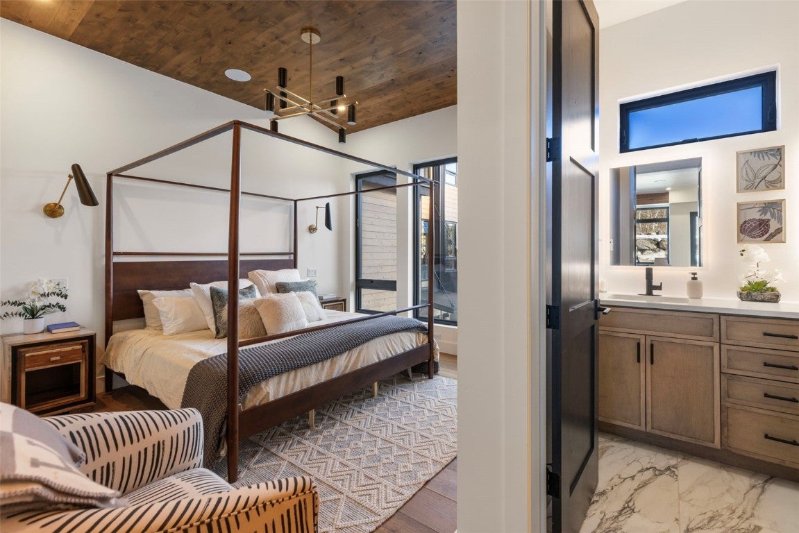 Frisco, Colorado, 80443, United States, 2 Bedrooms Bedrooms, ,3 BathroomsBathrooms,Residential,Active,2006910