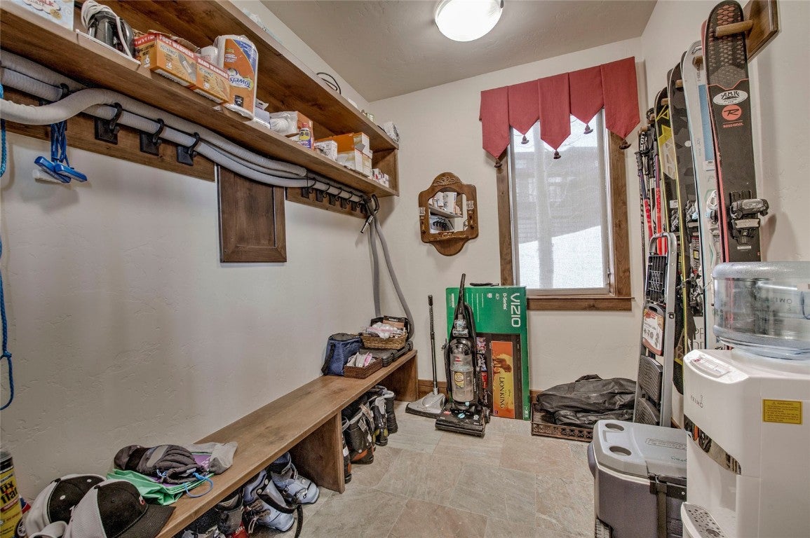 Breckenridge, Colorado, 80424, United States, 4 Bedrooms Bedrooms, ,5 BathroomsBathrooms,Residential,Active,1748737