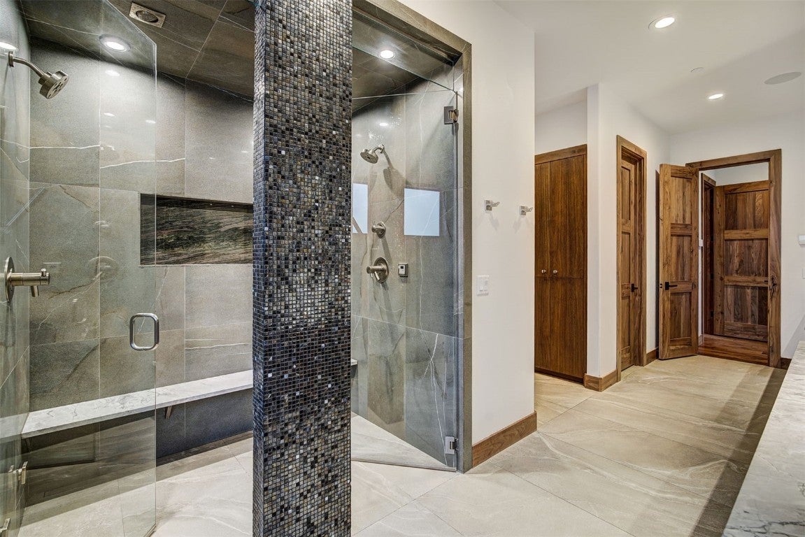 Silverthorne, Colorado, 80498, United States, ,7 BathroomsBathrooms,Residential,Active,1756445
