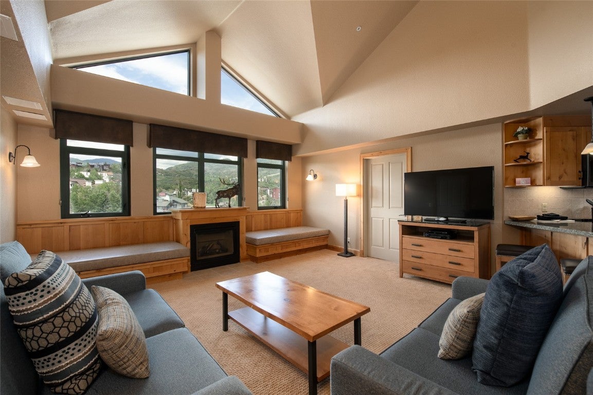 Steamboat Springs, Colorado, 80487, United States, 4 Bedrooms Bedrooms, ,4 BathroomsBathrooms,Residential,Active,2011428