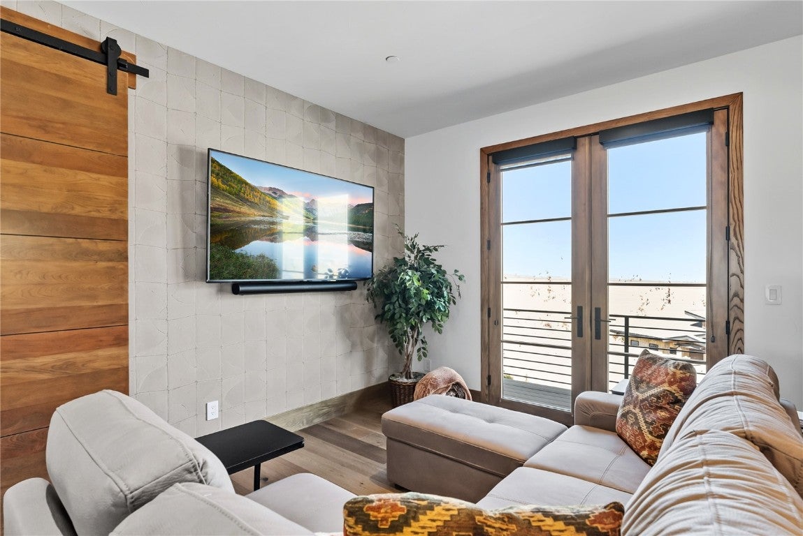 Silverthorne, Colorado, 80498, United States, 5 Bedrooms Bedrooms, ,7 BathroomsBathrooms,Residential,Active,1965822