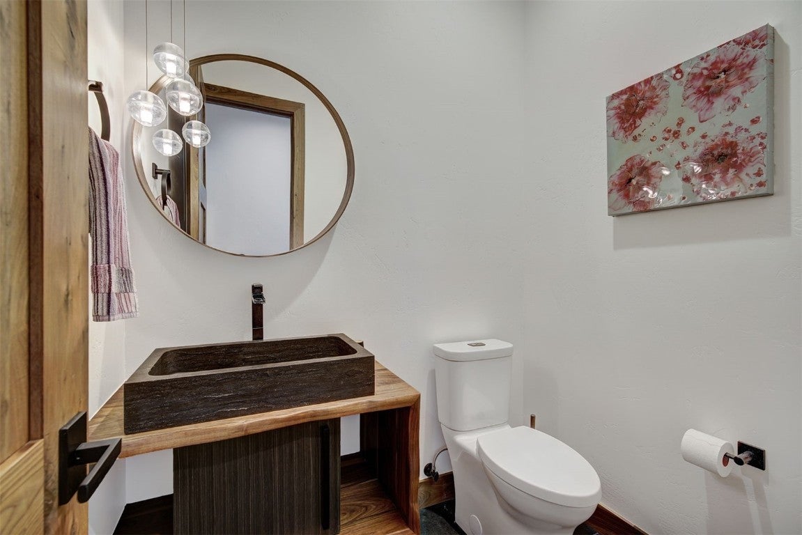 Silverthorne, Colorado, 80498, United States, ,7 BathroomsBathrooms,Residential,Active,1756445