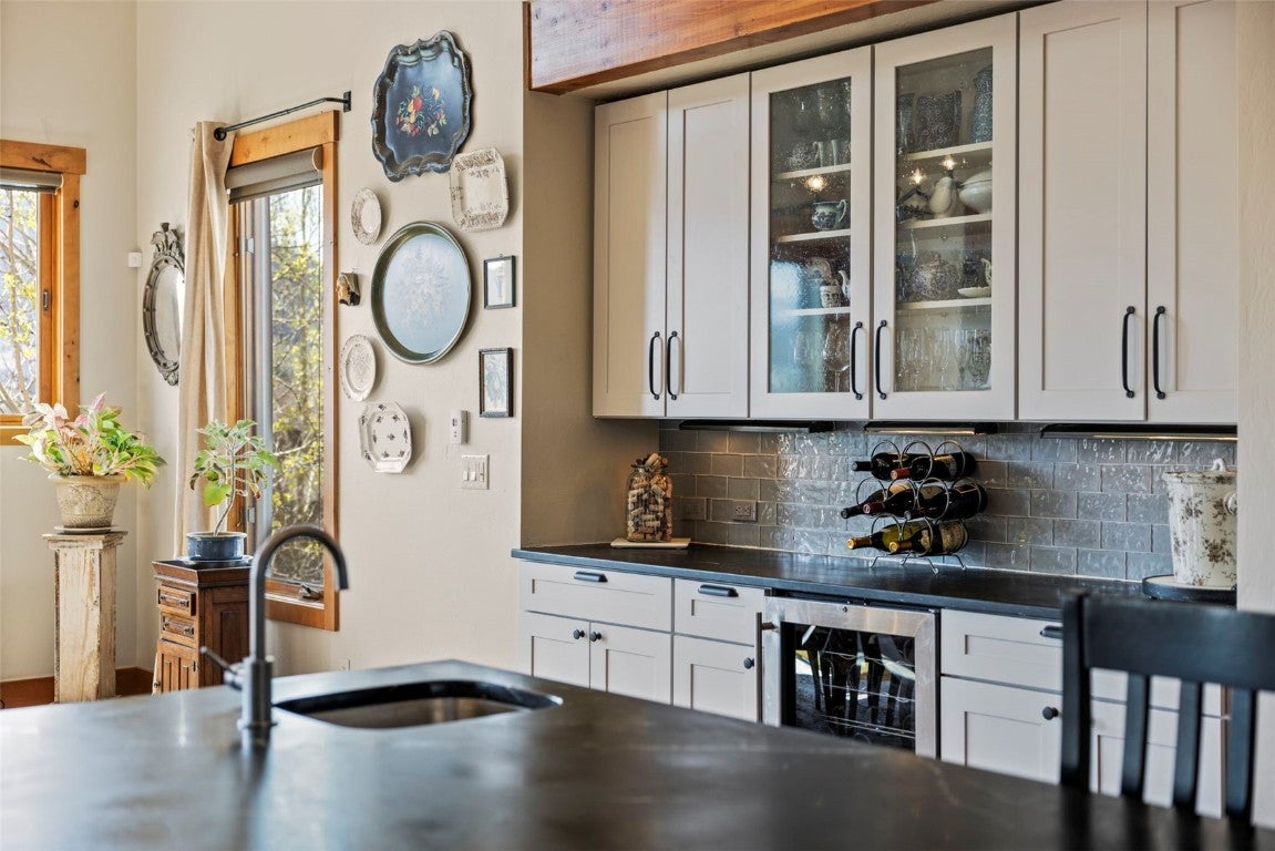 Dillon, Colorado, 80435, United States, 4 Bedrooms Bedrooms, ,5 BathroomsBathrooms,Residential,Active,1825073