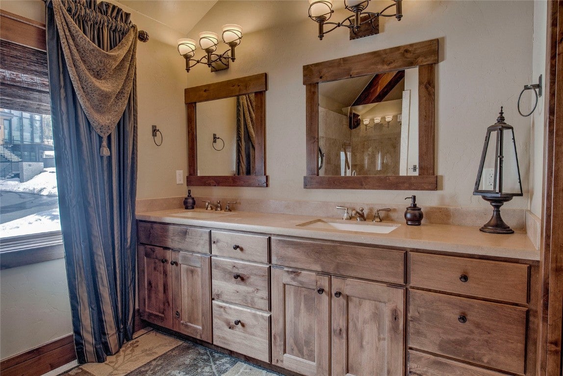 Breckenridge, Colorado, 80424, United States, 4 Bedrooms Bedrooms, ,5 BathroomsBathrooms,Residential,Active,1748737