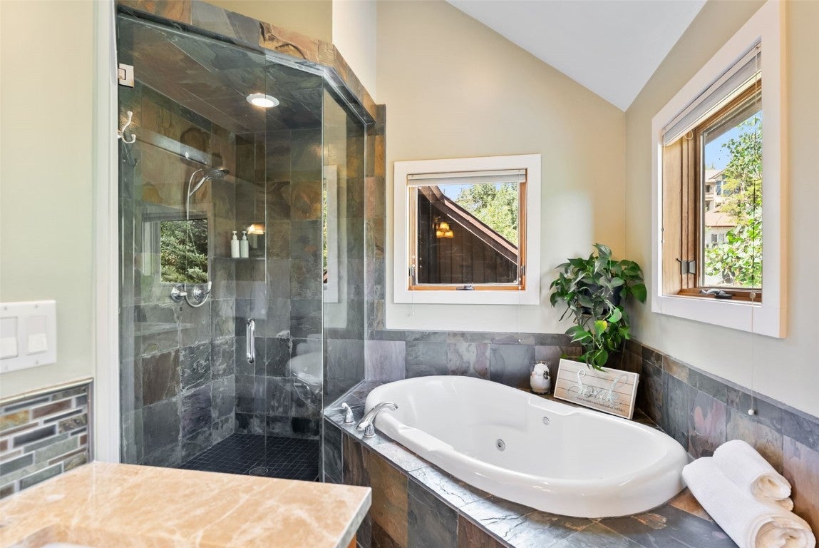 Dillon, Colorado, 80435, United States, 4 Bedrooms Bedrooms, ,3 BathroomsBathrooms,Residential,Active,1886797