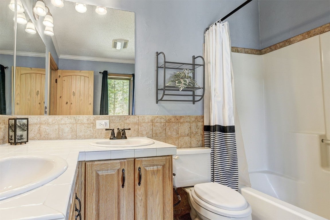 Blue River, Colorado, 80424, United States, 6 Bedrooms Bedrooms, ,5 BathroomsBathrooms,Residential,Active,1863280