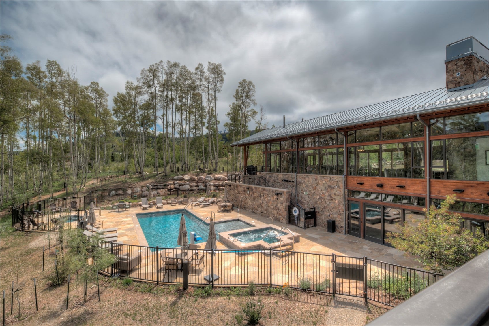 Silverthorne, Colorado, 80498, United States, 4 Bedrooms Bedrooms, ,3 BathroomsBathrooms,Residential,Active,2013164