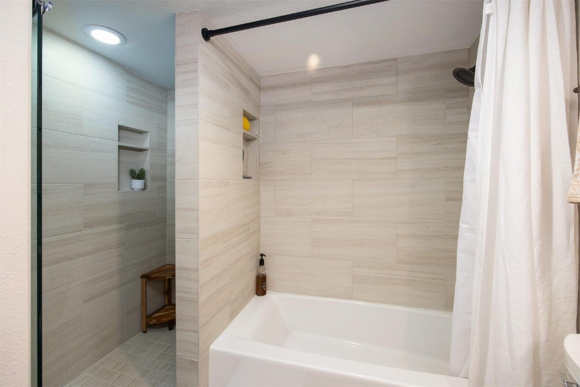 Dillon, Colorado, 80435, United States, 2 Bedrooms Bedrooms, ,2 BathroomsBathrooms,Residential,Active,1992223