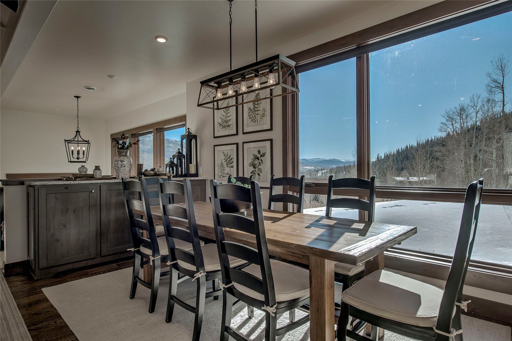 Silverthorne, Colorado, 80498, United States, 4 Bedrooms Bedrooms, ,3 BathroomsBathrooms,Residential,Active,2013164