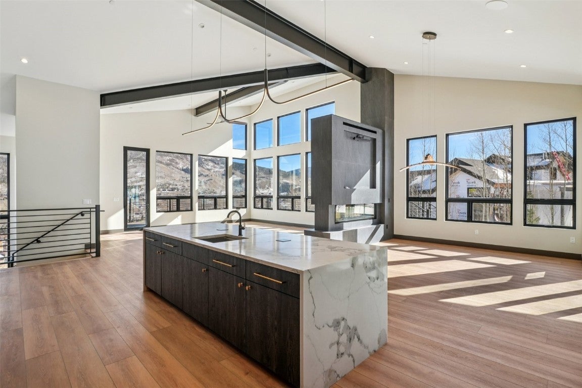 Silverthorne, Colorado, 80498, United States, 5 Bedrooms Bedrooms, ,6 BathroomsBathrooms,Residential,Active,2012660