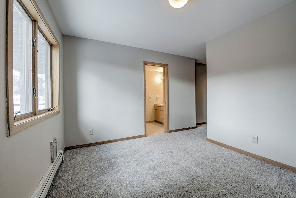 Silverthorne, Colorado, 80498, United States, 5 Bedrooms Bedrooms, ,4 BathroomsBathrooms,Residential,Active,2002610