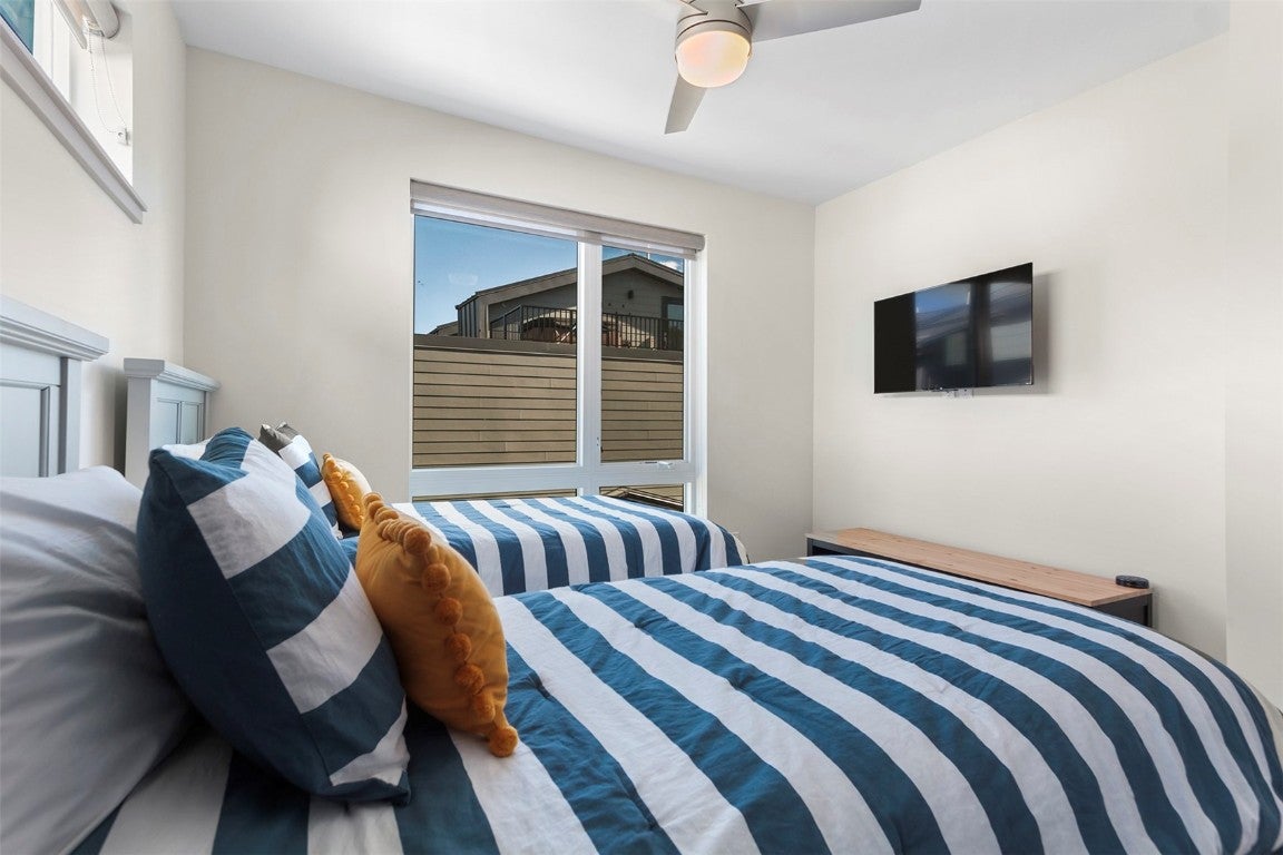 Silverthorne, Colorado, 80498, United States, 3 Bedrooms Bedrooms, ,4 BathroomsBathrooms,Residential,Active,1920266