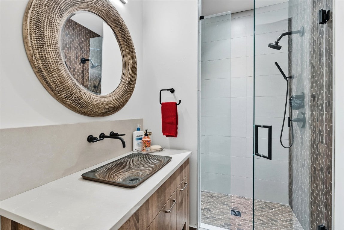 Silverthorne, Colorado, 80498, United States, 5 Bedrooms Bedrooms, ,7 BathroomsBathrooms,Residential,Active,1965822