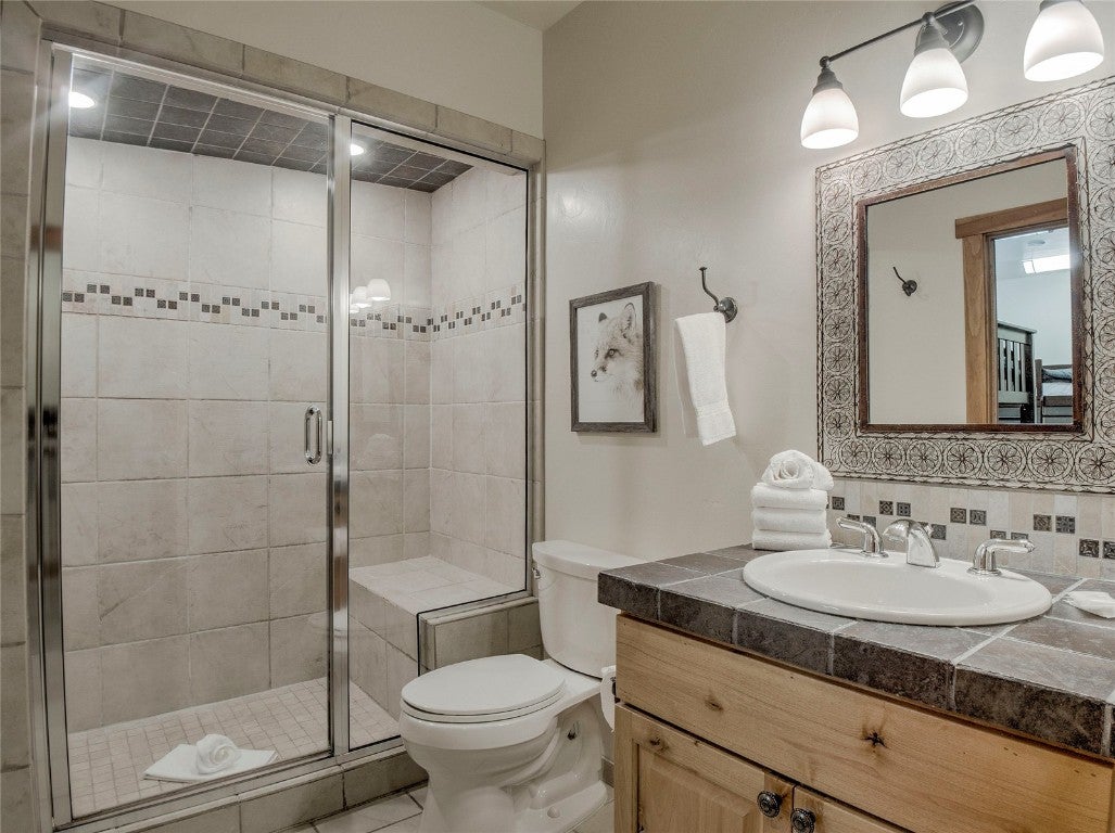 Silverthorne, Colorado, 80498, United States, 5 Bedrooms Bedrooms, ,4 BathroomsBathrooms,Residential,Active,1969634