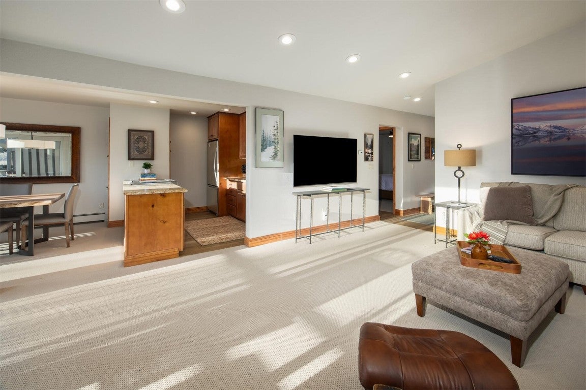 Dillon, Colorado, 80435, United States, 2 Bedrooms Bedrooms, ,2 BathroomsBathrooms,Residential,Active,1992223