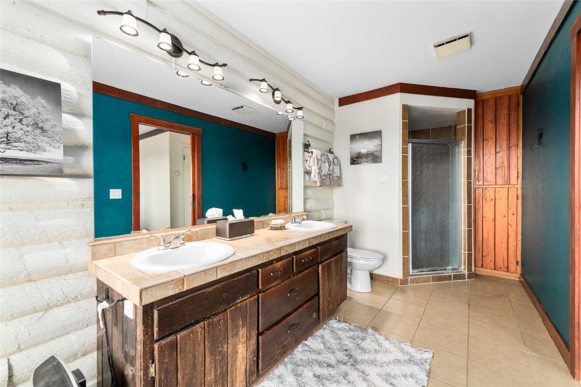 Steamboat Springs, Colorado, 80487, United States, 5 Bedrooms Bedrooms, ,4 BathroomsBathrooms,Residential,Active,1876872