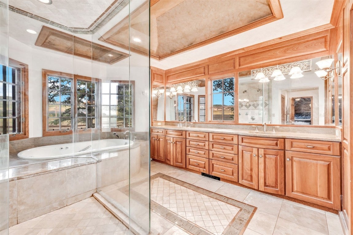 Steamboat Springs, Colorado, 80487, United States, 5 Bedrooms Bedrooms, ,4 BathroomsBathrooms,Residential,Active,1742286