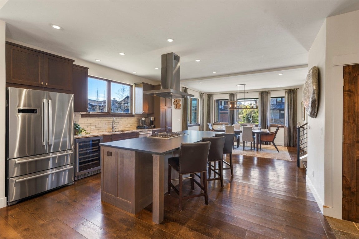 Breckenridge, Colorado, 80424, United States, 3 Bedrooms Bedrooms, ,4 BathroomsBathrooms,Residential,Active,1824916