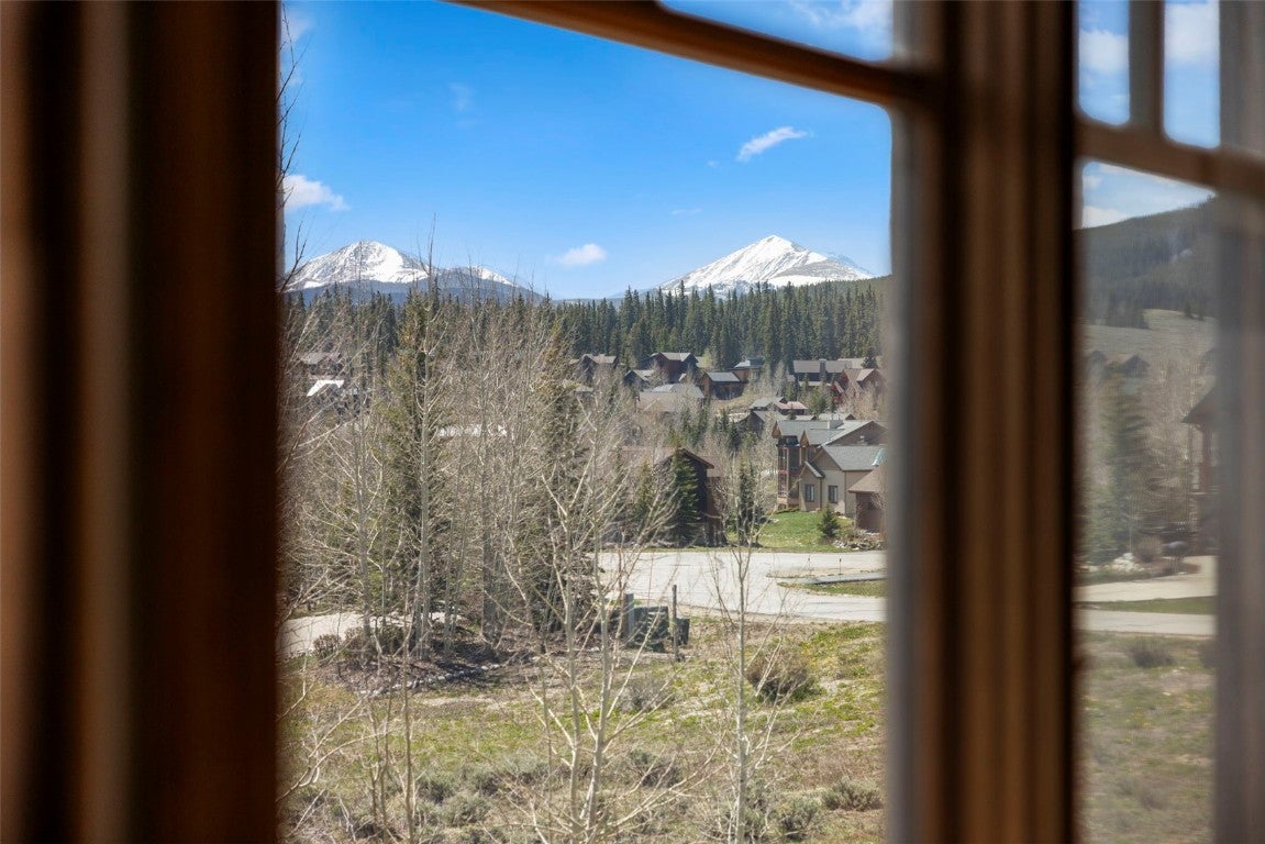 Dillon, Colorado, 80435, United States, 4 Bedrooms Bedrooms, ,5 BathroomsBathrooms,Residential,Active,1825073