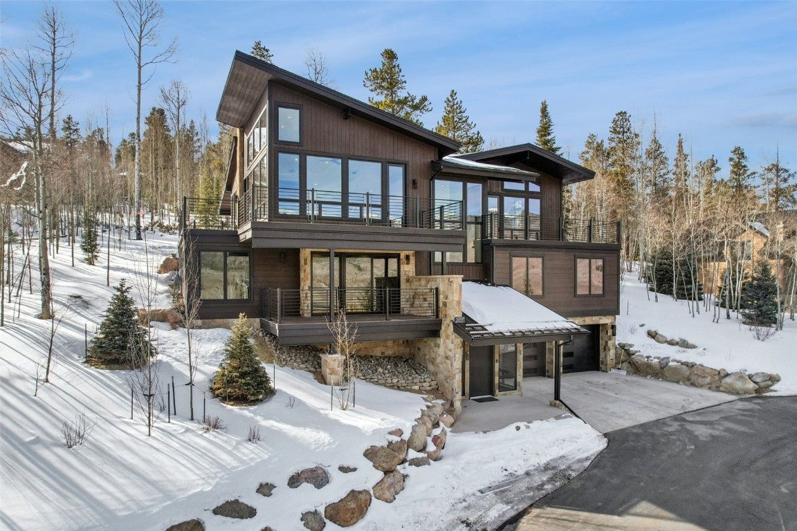 Silverthorne, Colorado, 80498, United States, 5 Bedrooms Bedrooms, ,6 BathroomsBathrooms,Residential,Active,2012660