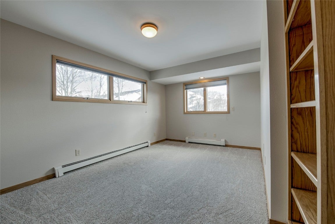 Silverthorne, Colorado, 80498, United States, 5 Bedrooms Bedrooms, ,4 BathroomsBathrooms,Residential,Active,2002610