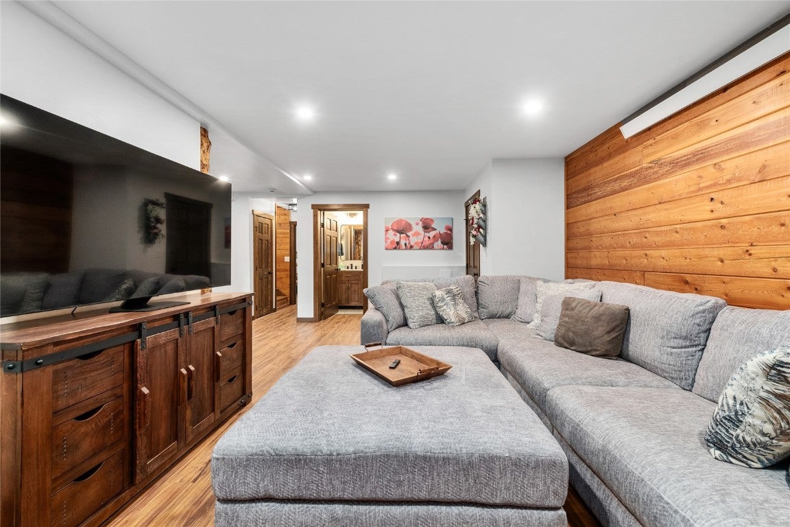 Steamboat Springs, Colorado, 80487, United States, ,3 BathroomsBathrooms,Residential,Active,1764102