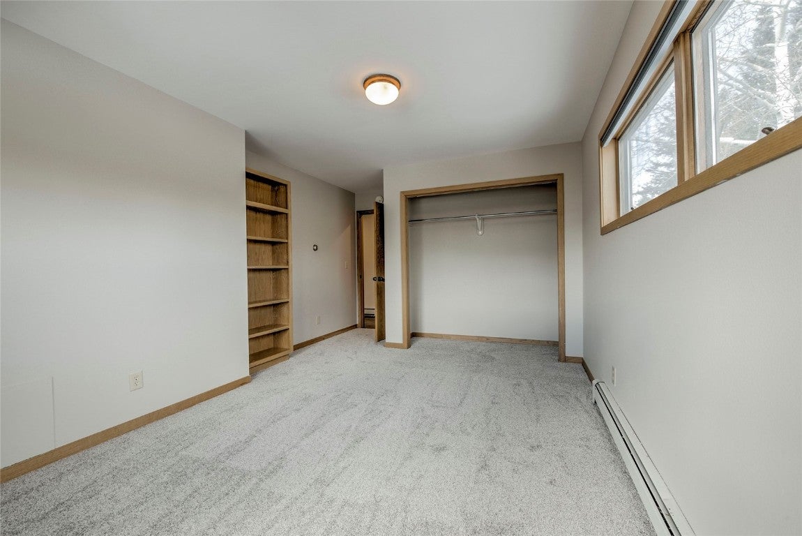 Silverthorne, Colorado, 80498, United States, 5 Bedrooms Bedrooms, ,4 BathroomsBathrooms,Residential,Active,2002610