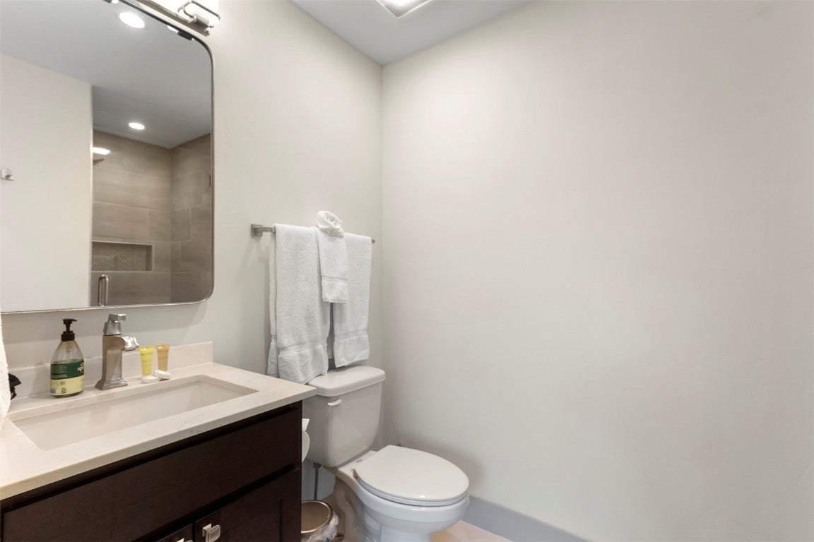 Silverthorne, Colorado, 80498, United States, 3 Bedrooms Bedrooms, ,4 BathroomsBathrooms,Residential,Active,1920266