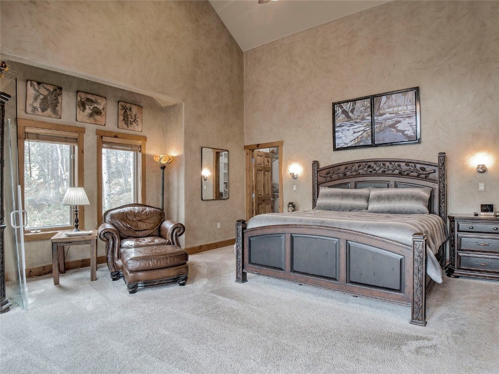 Silverthorne, Colorado, 80498, United States, 5 Bedrooms Bedrooms, ,4 BathroomsBathrooms,Residential,Active,1969634