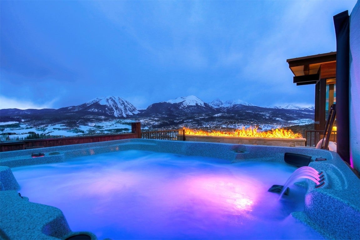 Silverthorne, Colorado, 80498, United States, ,7 BathroomsBathrooms,Residential,Active,1756445