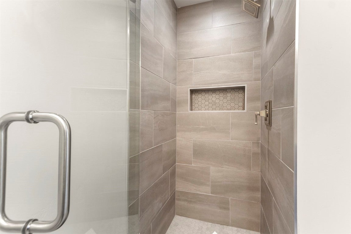 Silverthorne, Colorado, 80498, United States, 3 Bedrooms Bedrooms, ,4 BathroomsBathrooms,Residential,Active,1920266