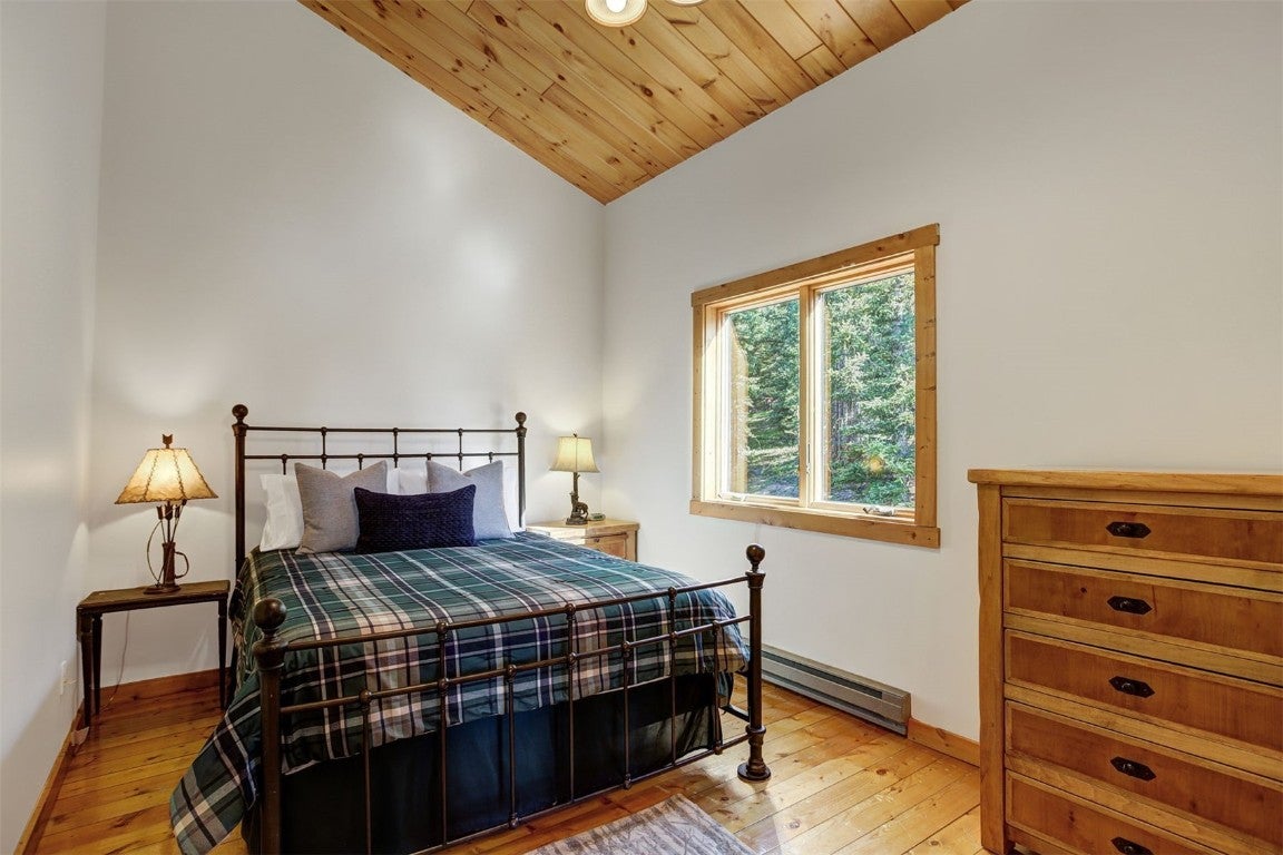 Alma, Colorado, 80420, United States, 3 Bedrooms Bedrooms, ,3 BathroomsBathrooms,Residential,Active,1914825