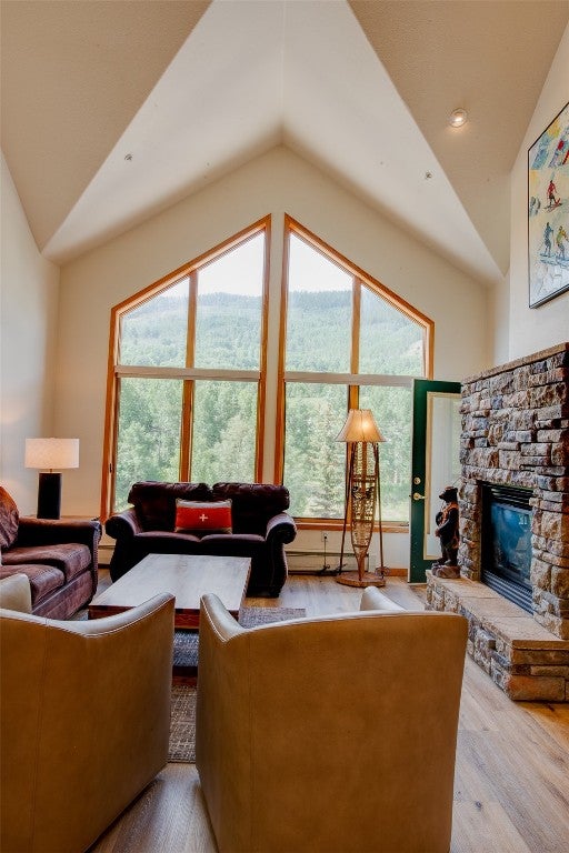 Keystone, Colorado, 80435, United States, 4 Bedrooms Bedrooms, ,4 BathroomsBathrooms,Residential,Active,1884906