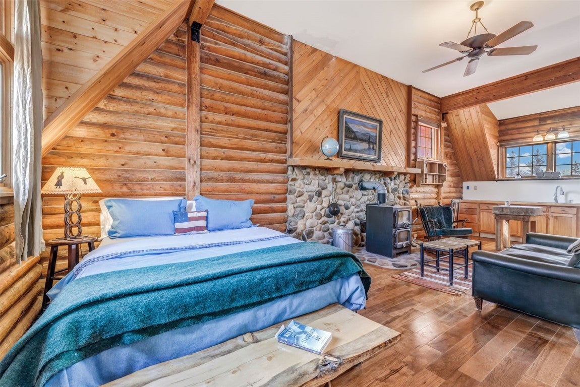 Steamboat Springs, Colorado, 80487, United States, 5 Bedrooms Bedrooms, ,4 BathroomsBathrooms,Residential,Active,1742286