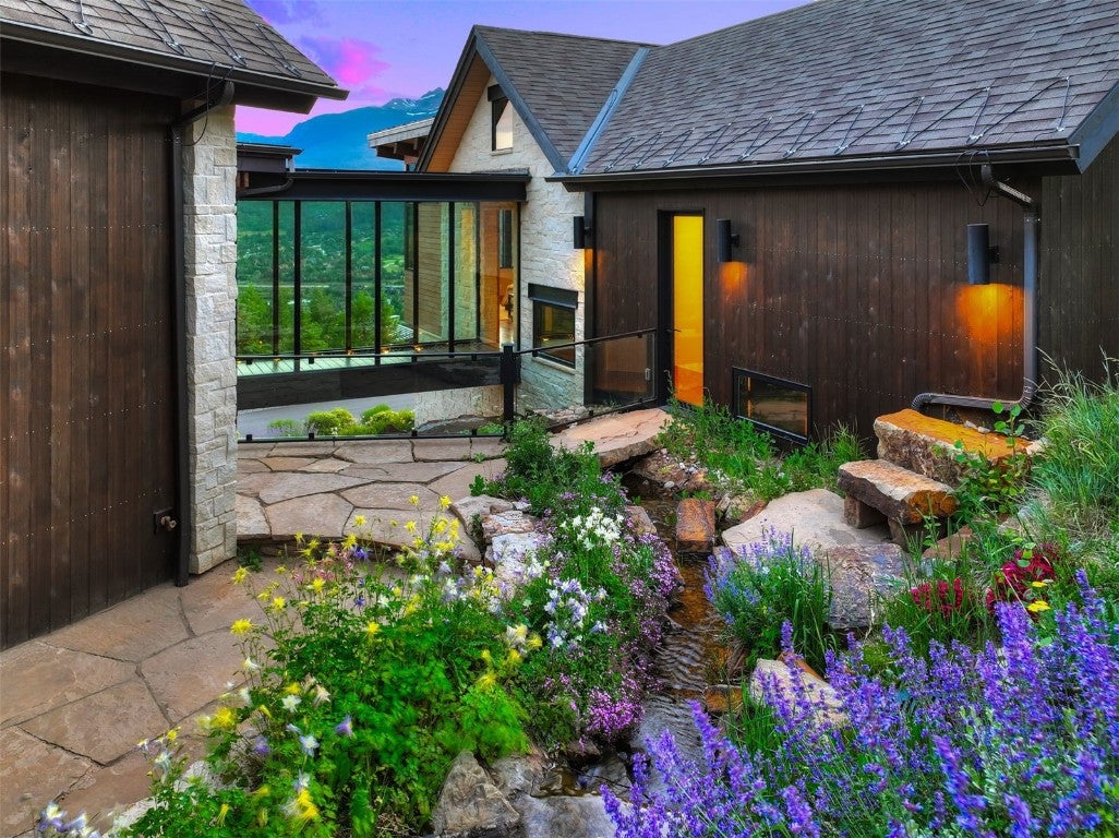 Silverthorne, Colorado, 80498, United States, ,7 BathroomsBathrooms,Residential,Active,1756445