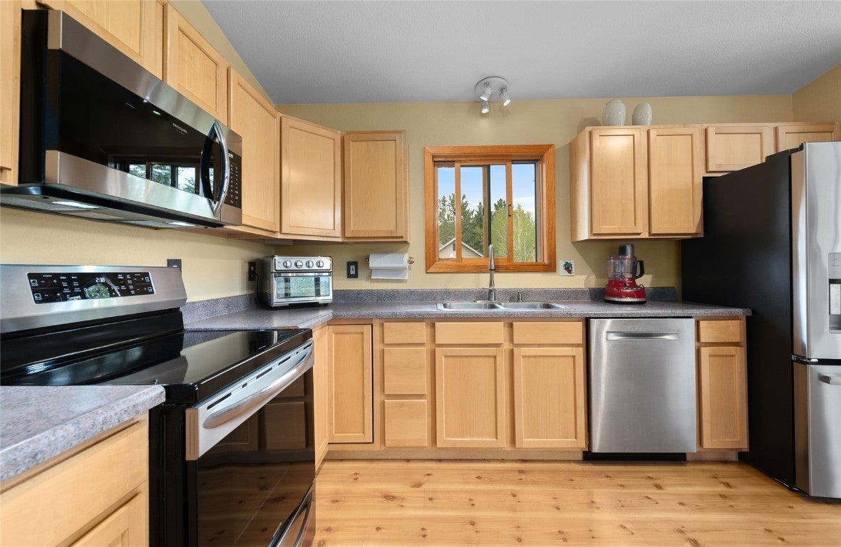 Steamboat Springs, Colorado, 80487, United States, ,3 BathroomsBathrooms,Residential,Active,1839453