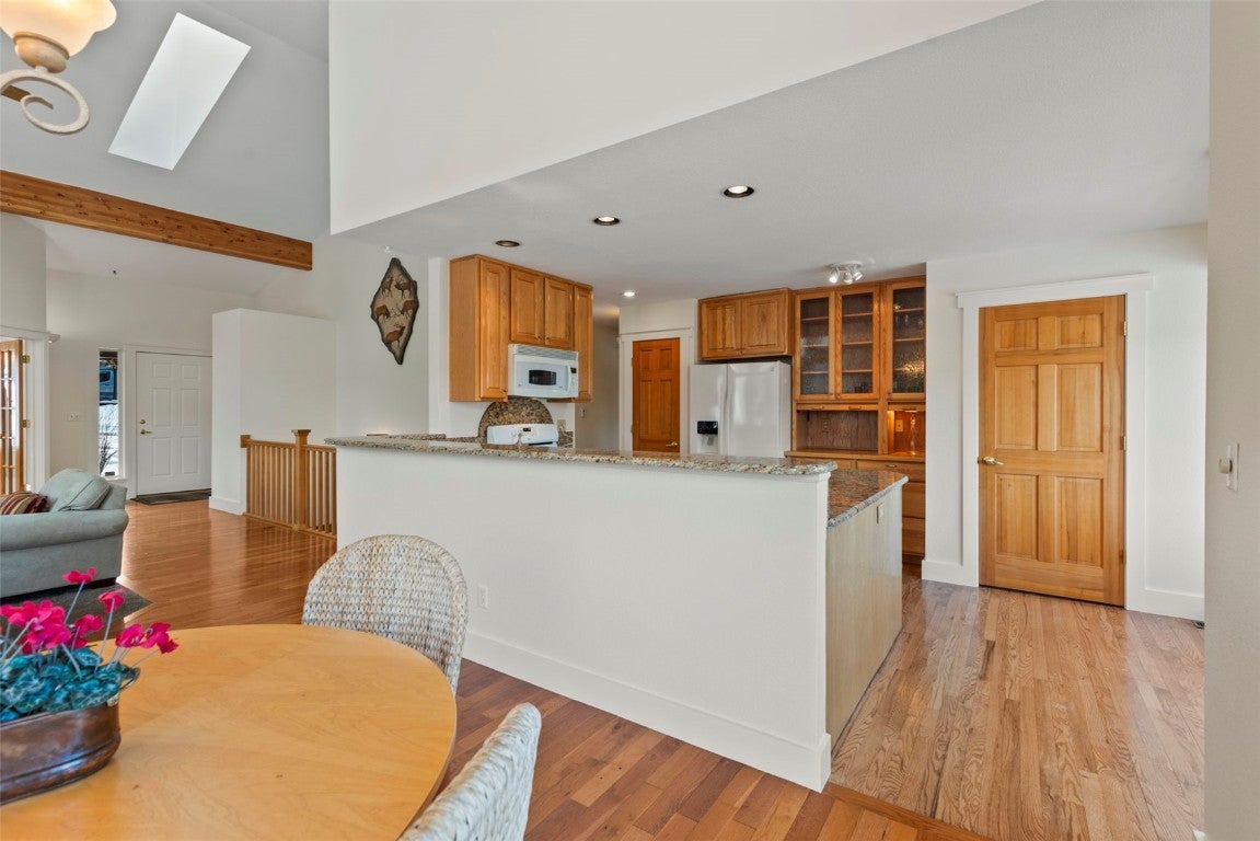 Dillon, Colorado, 80435, United States, 4 Bedrooms Bedrooms, ,4 BathroomsBathrooms,Residential,Active,2007282