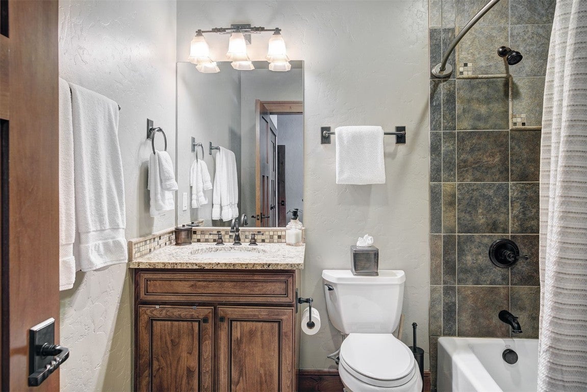 Breckenridge, Colorado, 80424, United States, 4 Bedrooms Bedrooms, ,5 BathroomsBathrooms,Residential,Active,2007239