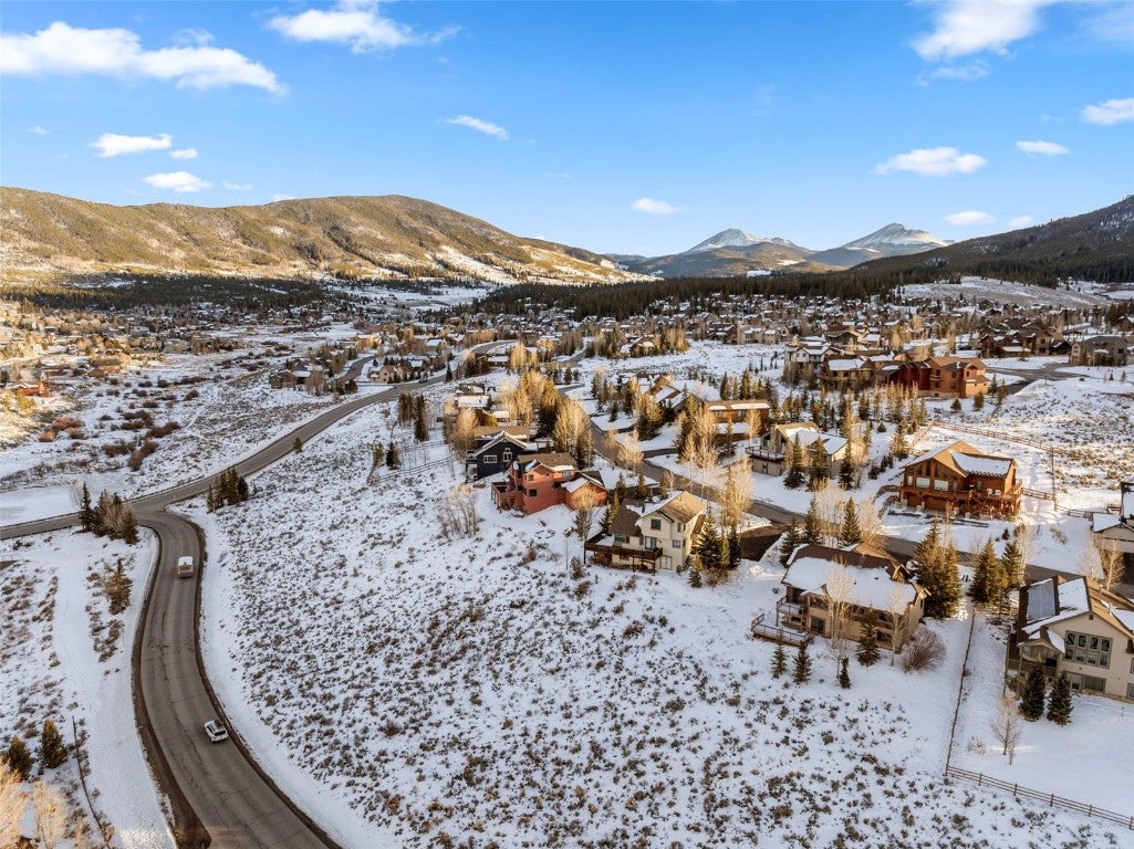 Dillon, Colorado, 80435, United States, 4 Bedrooms Bedrooms, ,4 BathroomsBathrooms,Residential,Active,2007282