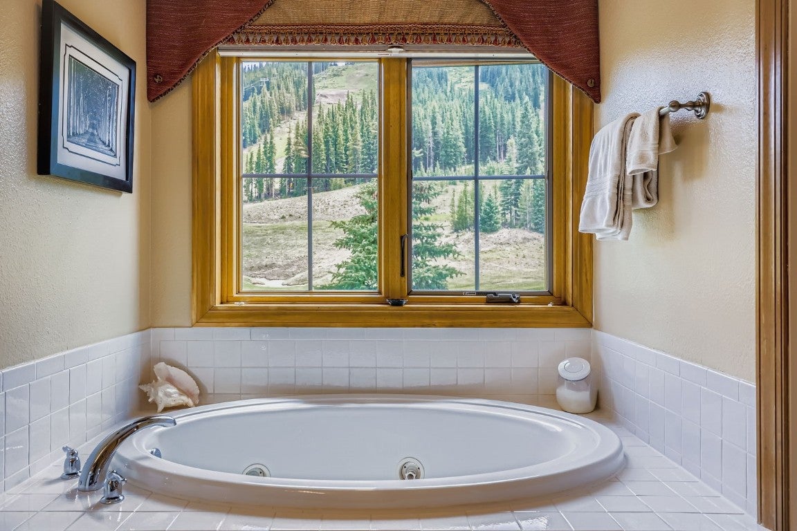 Copper Mountain, Colorado, 80443, United States, 3 Bedrooms Bedrooms, ,4 BathroomsBathrooms,Residential,Active,1912807