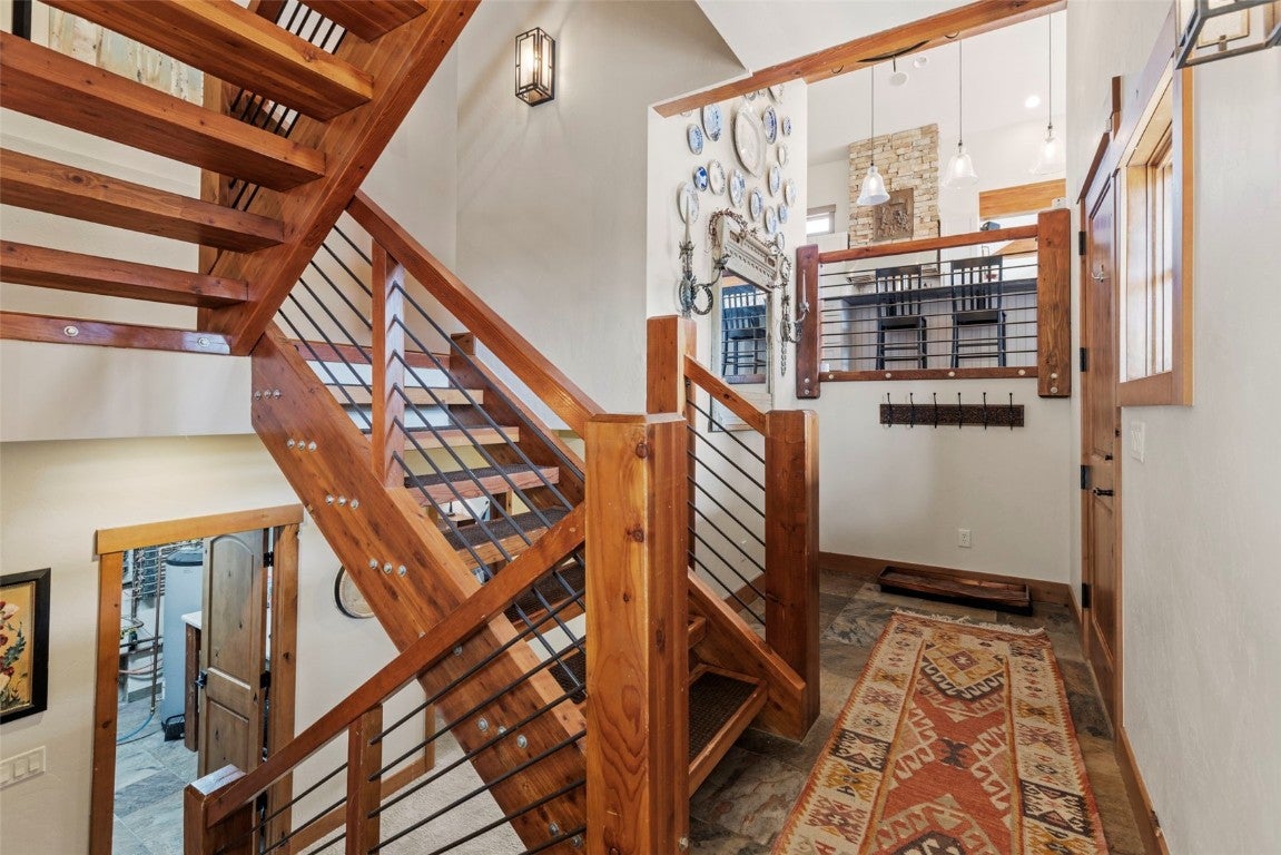 Dillon, Colorado, 80435, United States, 4 Bedrooms Bedrooms, ,5 BathroomsBathrooms,Residential,Active,1825073