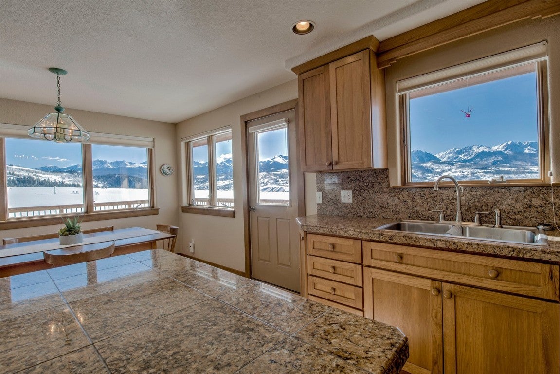 Silverthorne, Colorado, 80498, United States, 4 Bedrooms Bedrooms, ,4 BathroomsBathrooms,Residential,Active,1726921