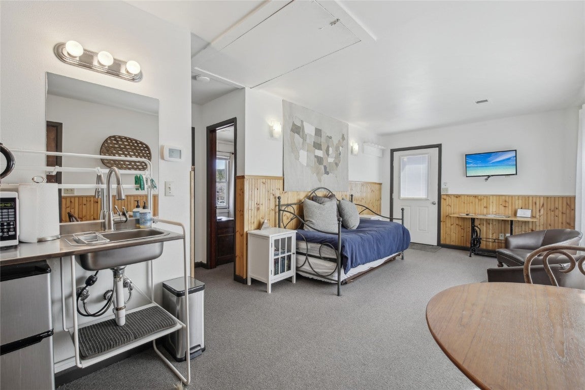 Breckenridge, Colorado, 80424, United States, 11 Bedrooms Bedrooms, ,8 BathroomsBathrooms,Residential,Active,1941362