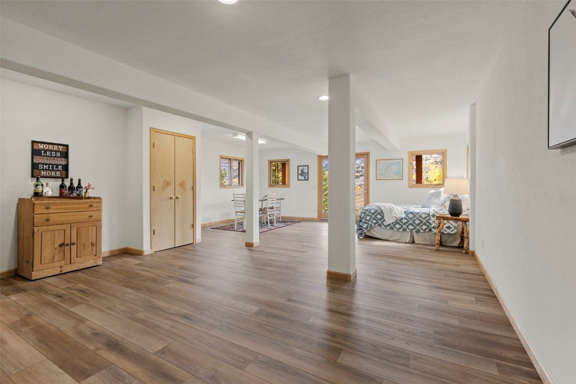 Silverthorne, Colorado, 80498, United States, 3 Bedrooms Bedrooms, ,3 BathroomsBathrooms,Residential,Active,1952609